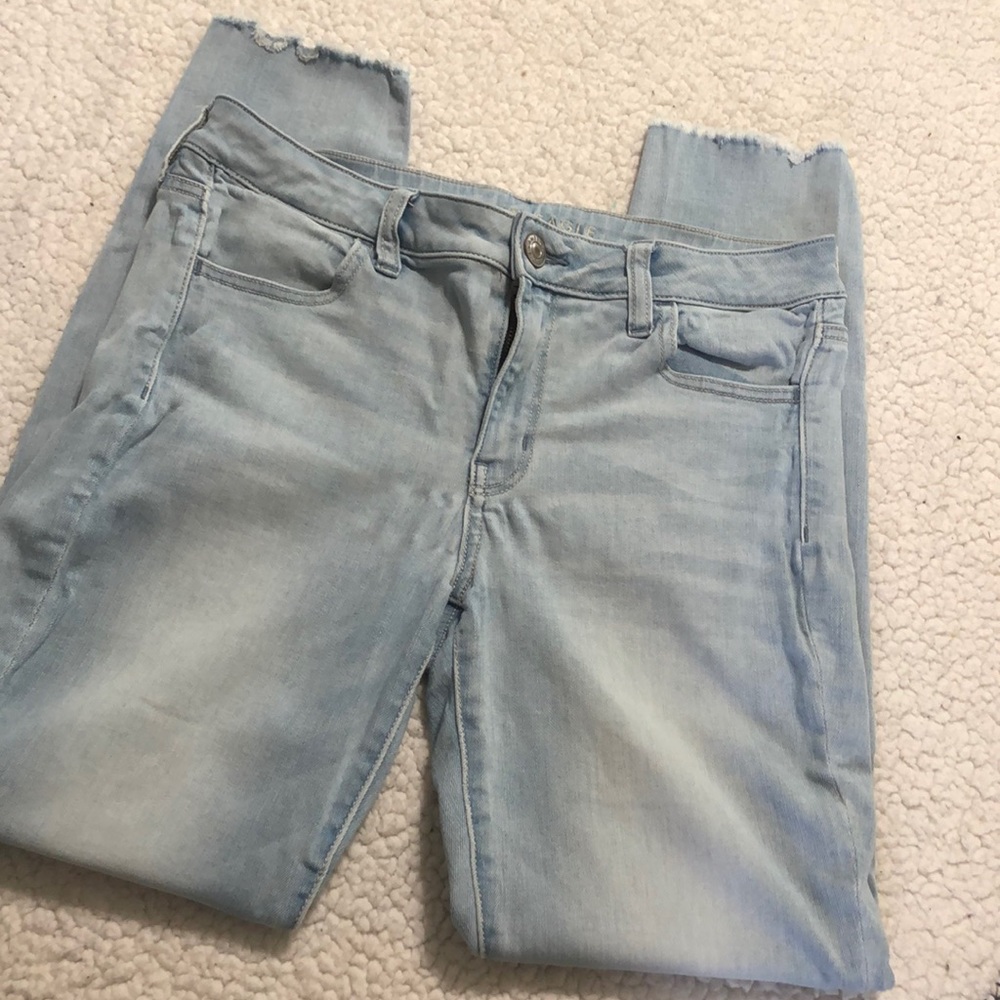 Low rise jegging crops